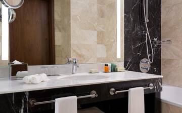 Двухместный номер с 2 отдельными кроватями в Отеле Hilton Astana